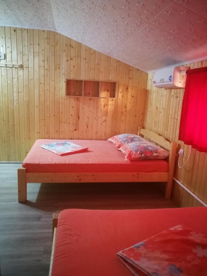 Hotel Vila Baciu Tuzla Esterno foto