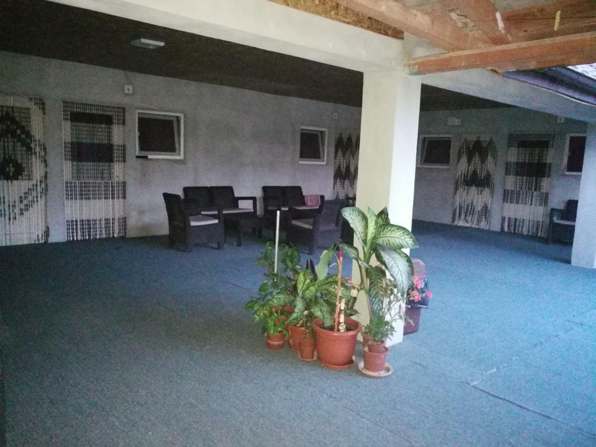 Hotel Vila Baciu Tuzla Esterno foto