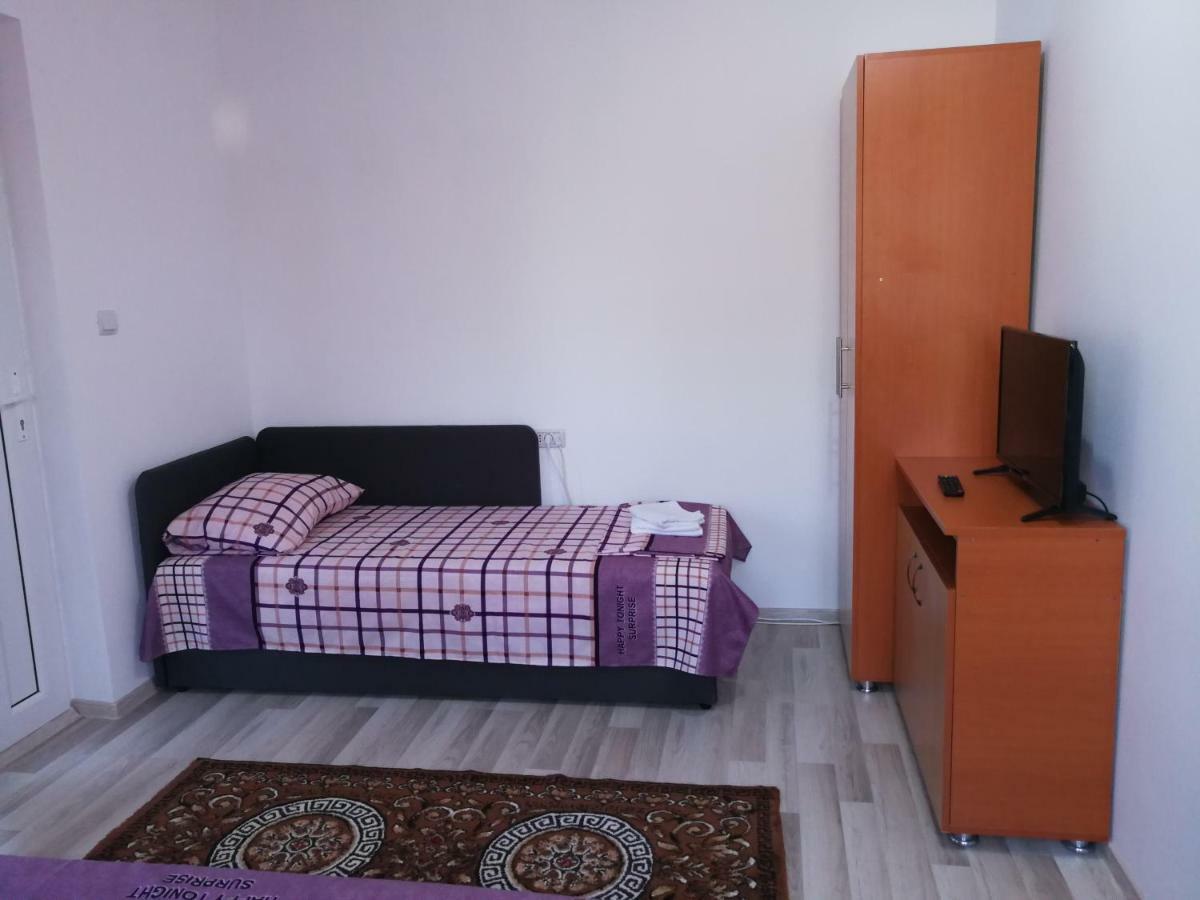 Hotel Vila Baciu Tuzla Esterno foto